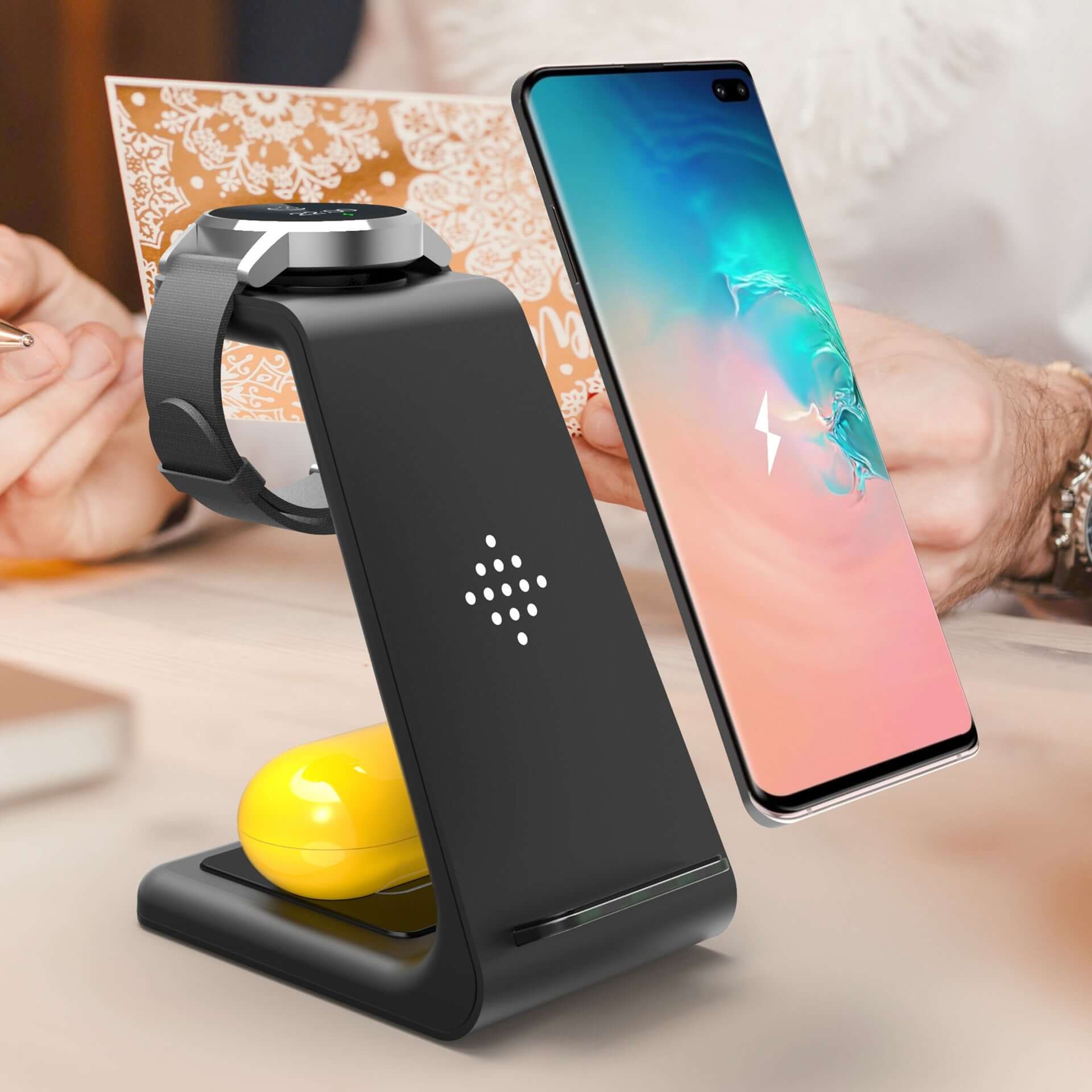 Future Tech 3 In 1 Fast Charging Station Wireless Charger 